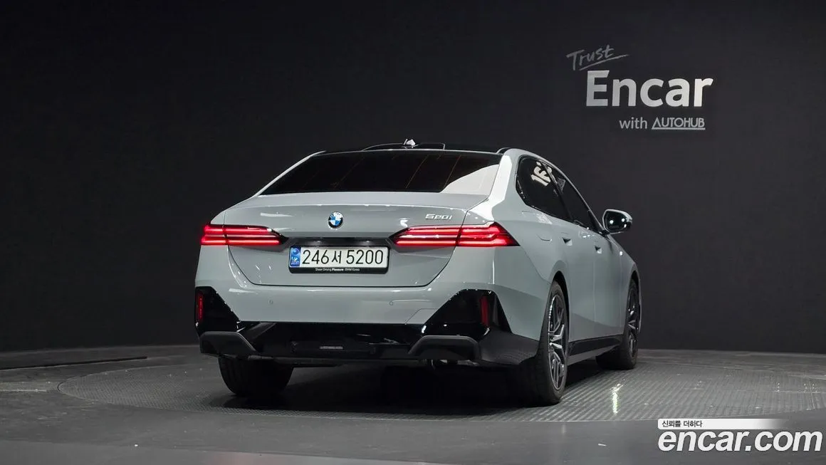 BMW 5-Series 2025 из KR, фото 4