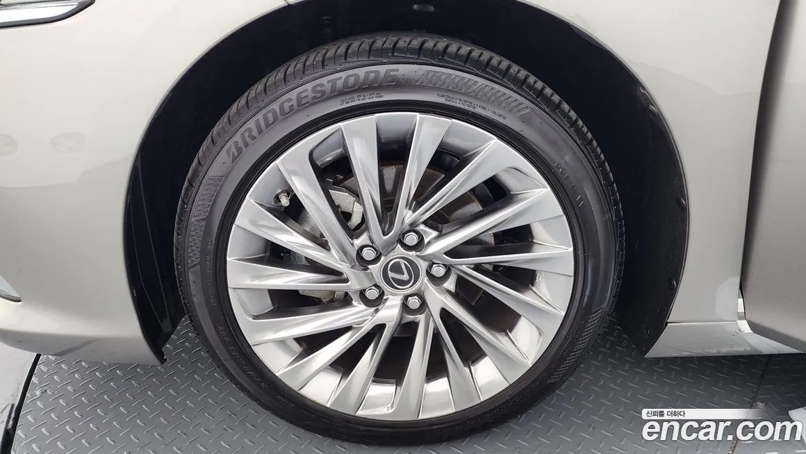 Lexus ES 2023 из KR, фото 5