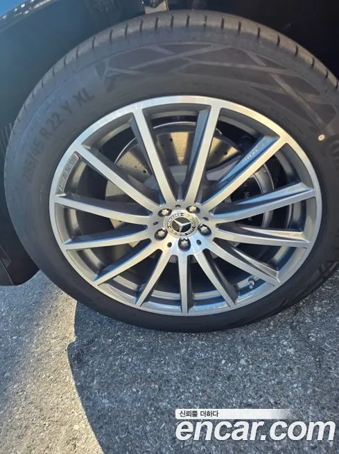 Mercedes-Benz GLS-Class — фото 8