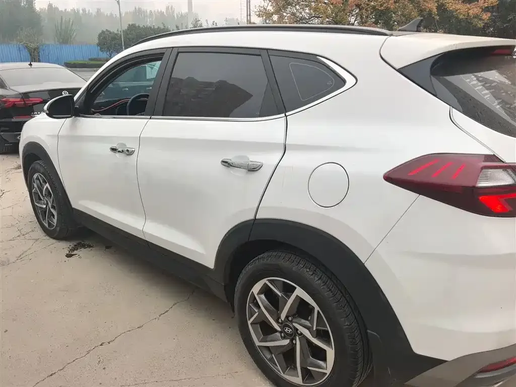 Hyundai Tucson 2021 из CN, фото 5