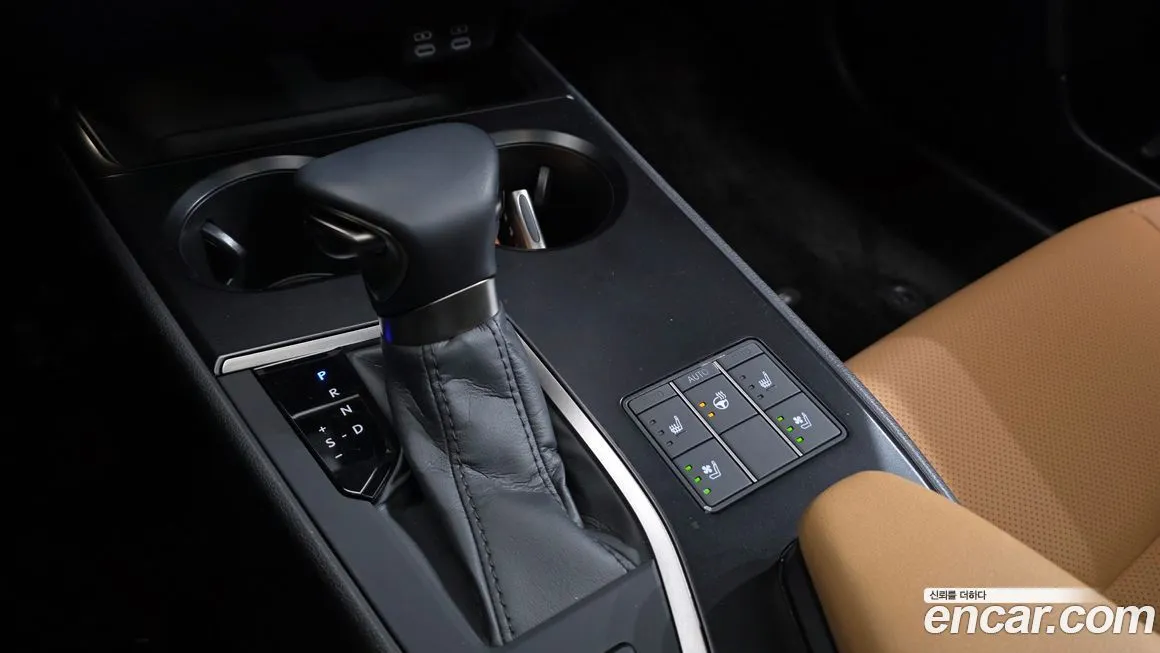 Lexus UX 2024 из KR, фото 9