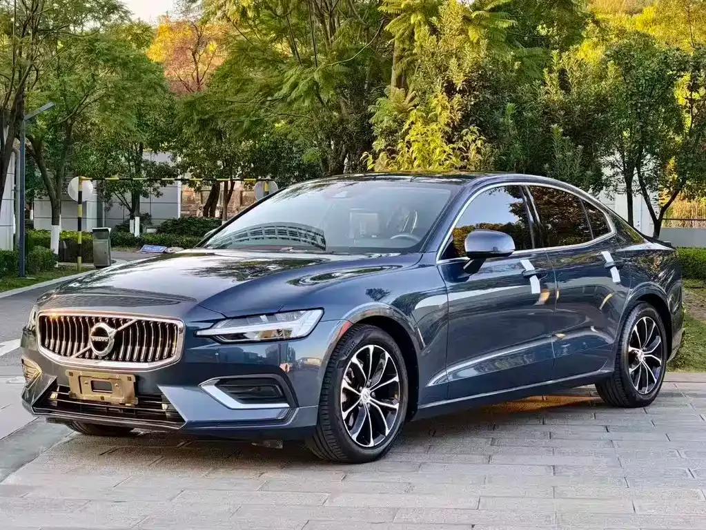 Volvo S60 2021 из CN, фото 1