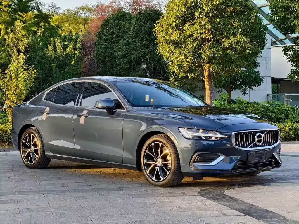 Volvo S60 2021 из CN, фото 3