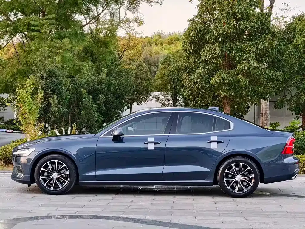 Volvo S60 2021 из CN, фото 7