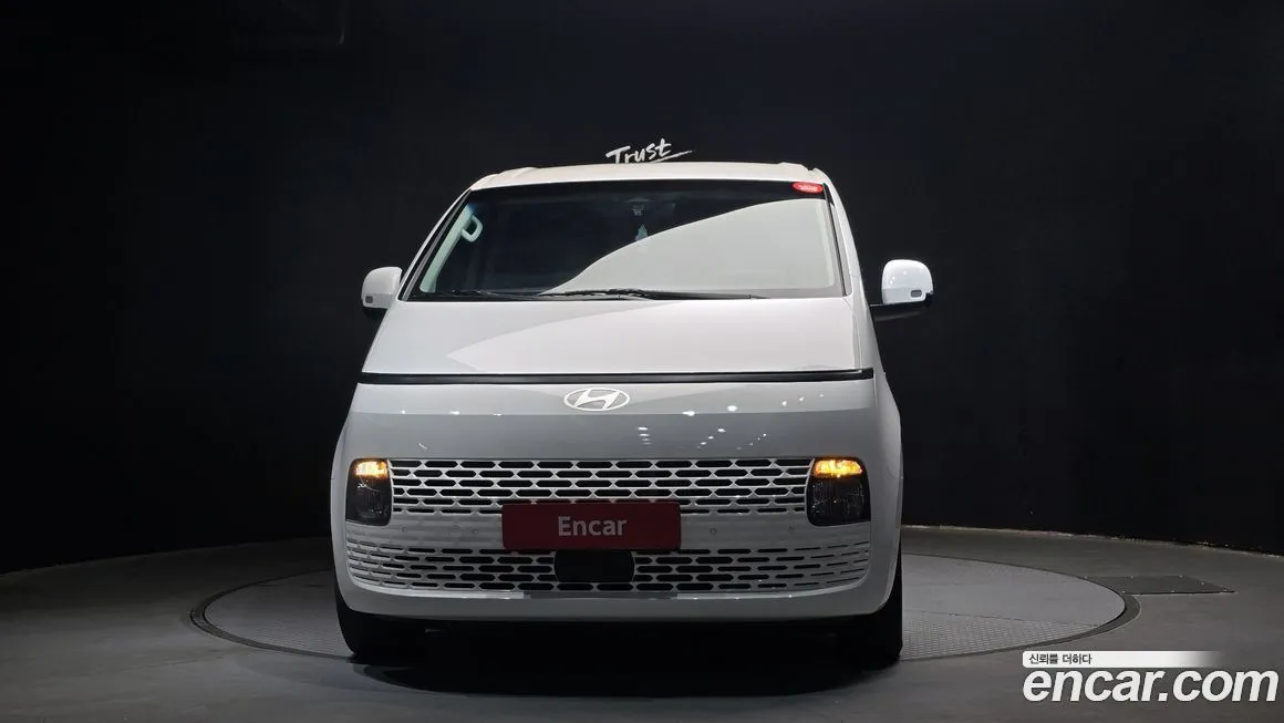 Hyundai Staria — фото 3