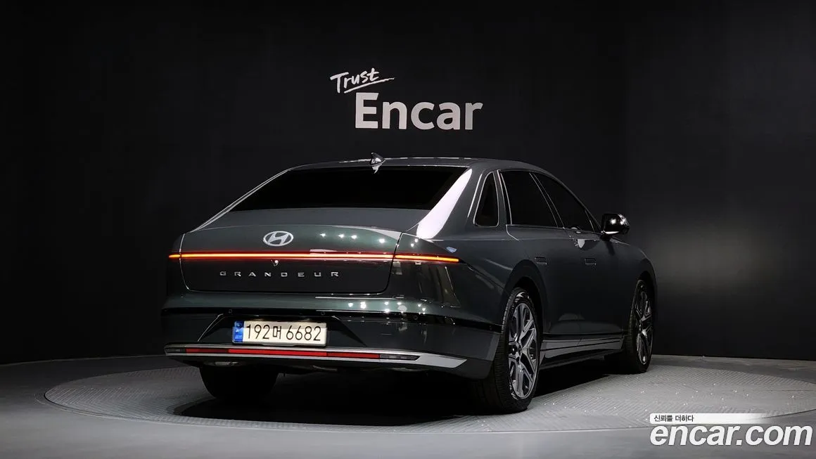 Hyundai Grandeur 2023 из KR, фото 2
