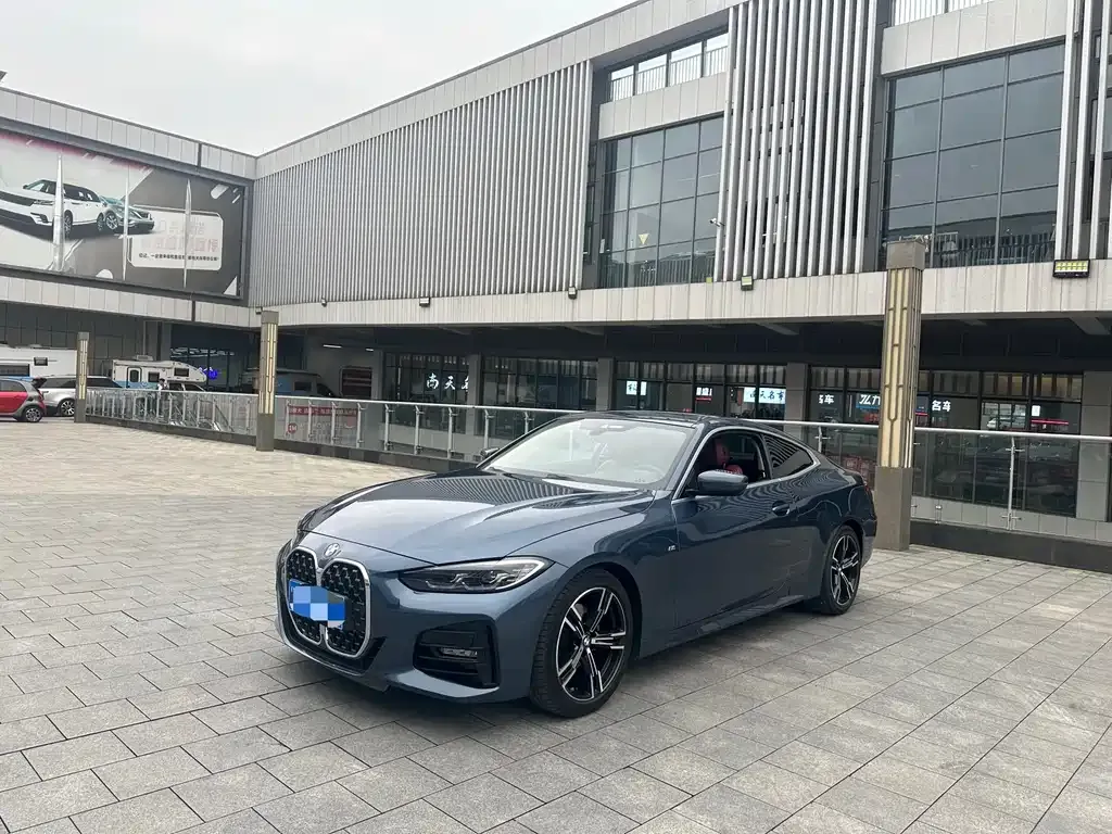 BMW 4 Series 2023 из CN, фото 1