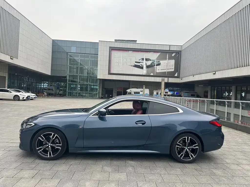 BMW 4 Series 2023 из CN, фото 3