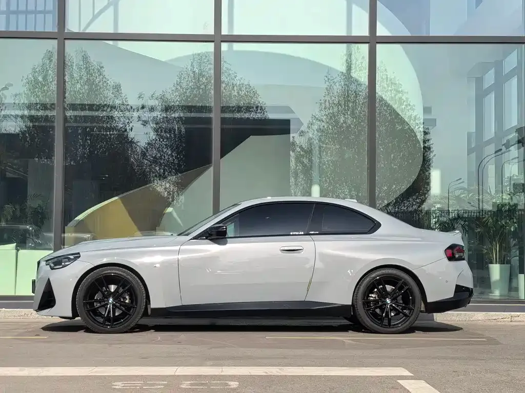 BMW 2 Series (Import) 2024 из CN, фото 2