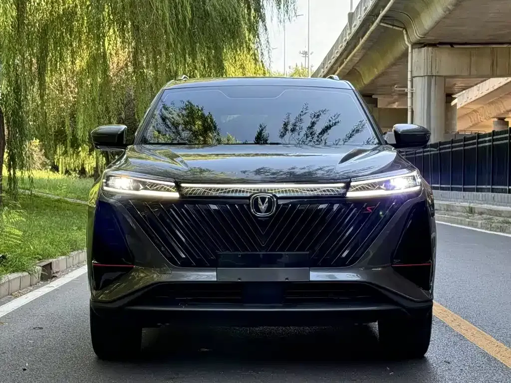Changan CS75PLUS 2023 из CN, фото 2