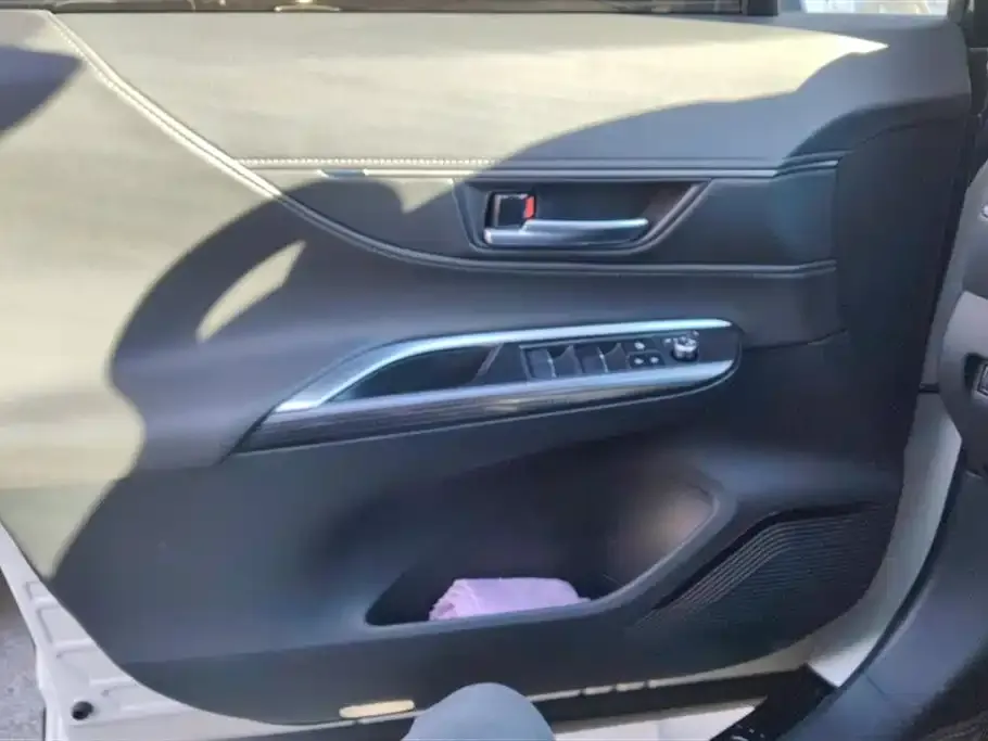 Toyota Venza 2022 из CN, фото 7