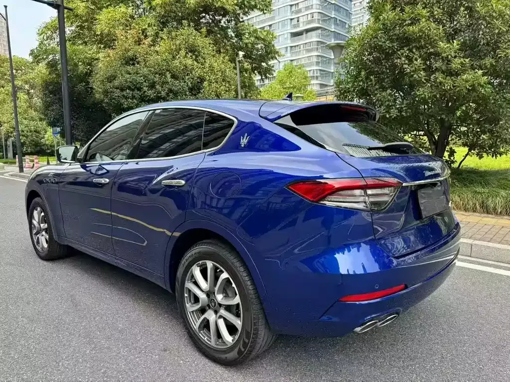 Maserati Levante — фото 8
