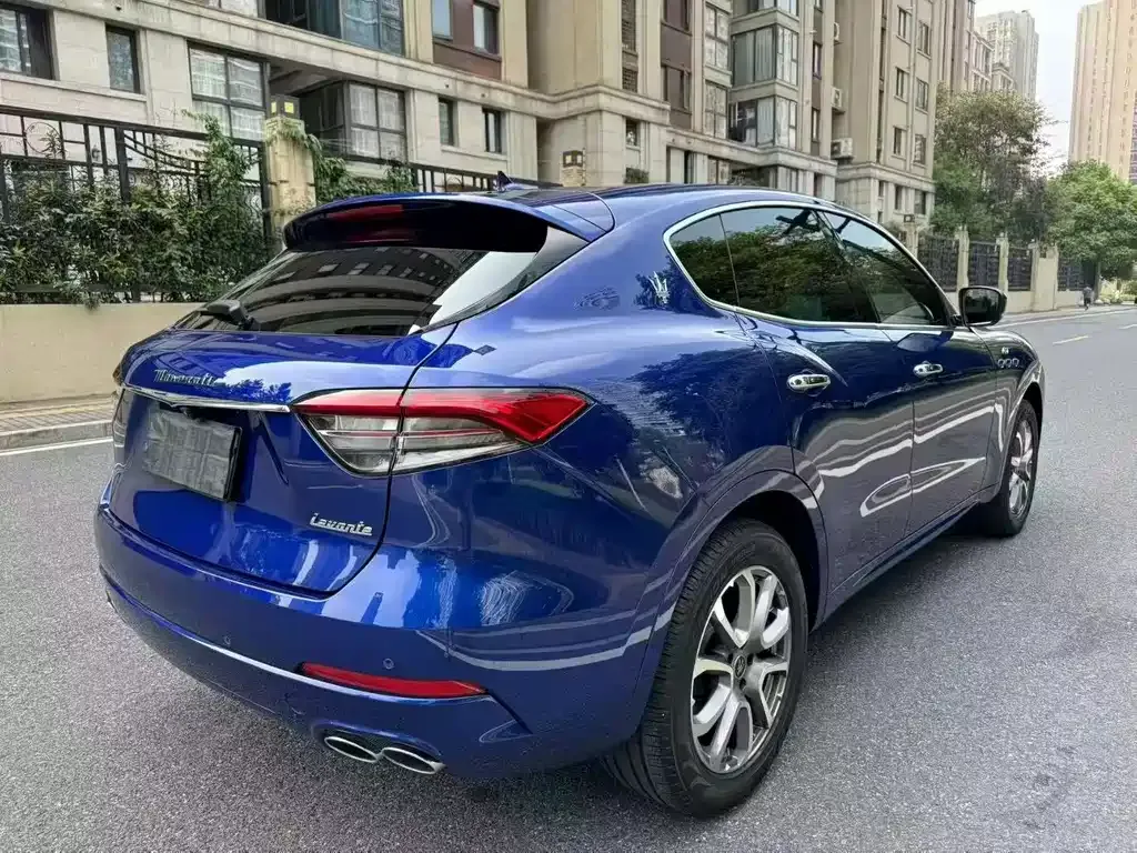 Maserati Levante — фото 9
