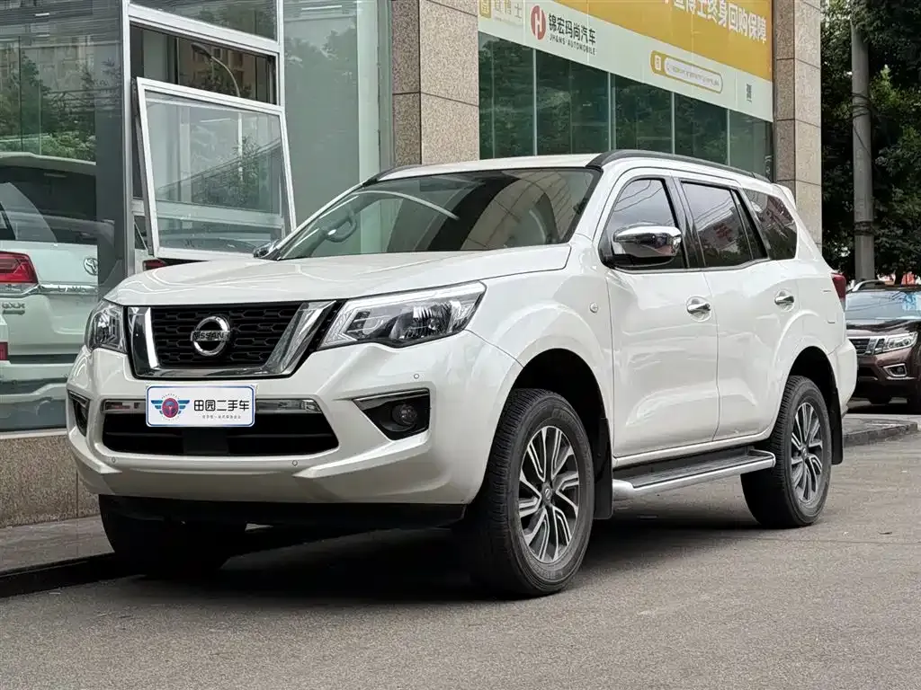 Nissan Terra — фото 1