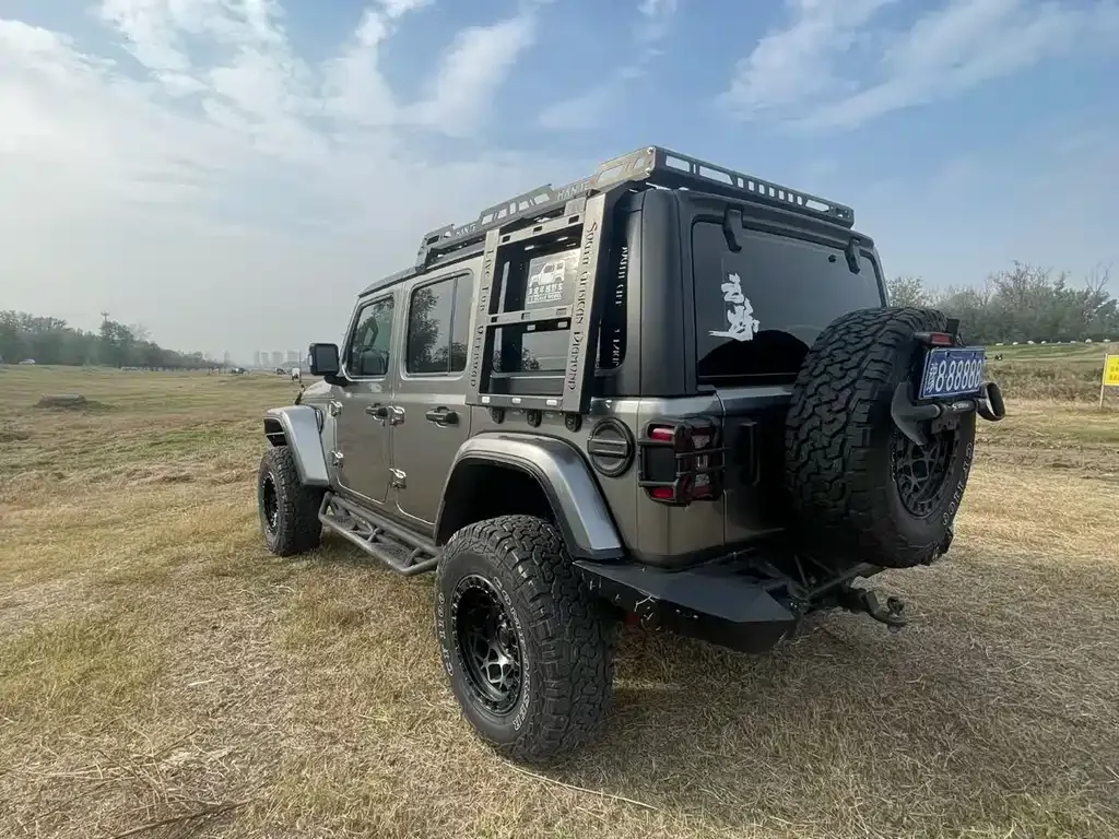 Jeep Wrangler 2021 из CN, фото 7