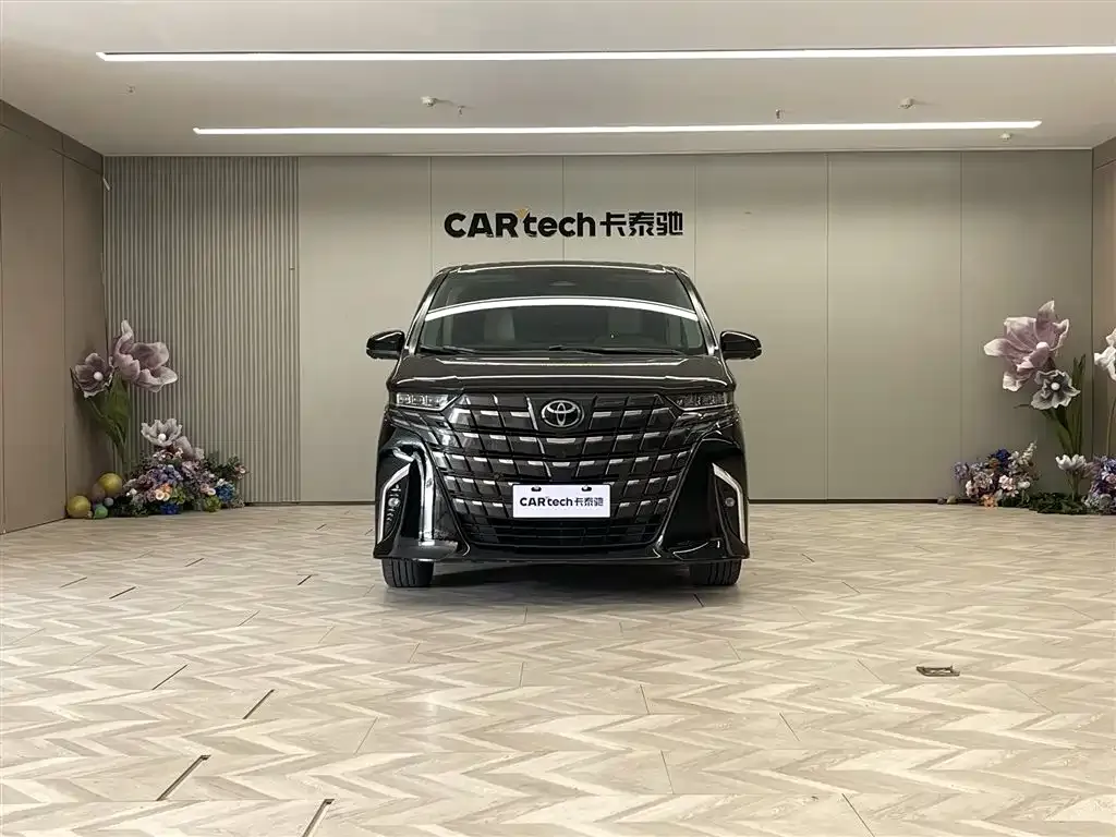Toyota Alphard 2024 из CN, фото 3