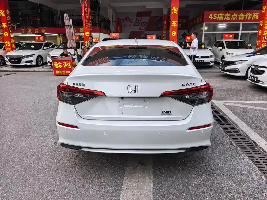 Honda Civic — фото 6