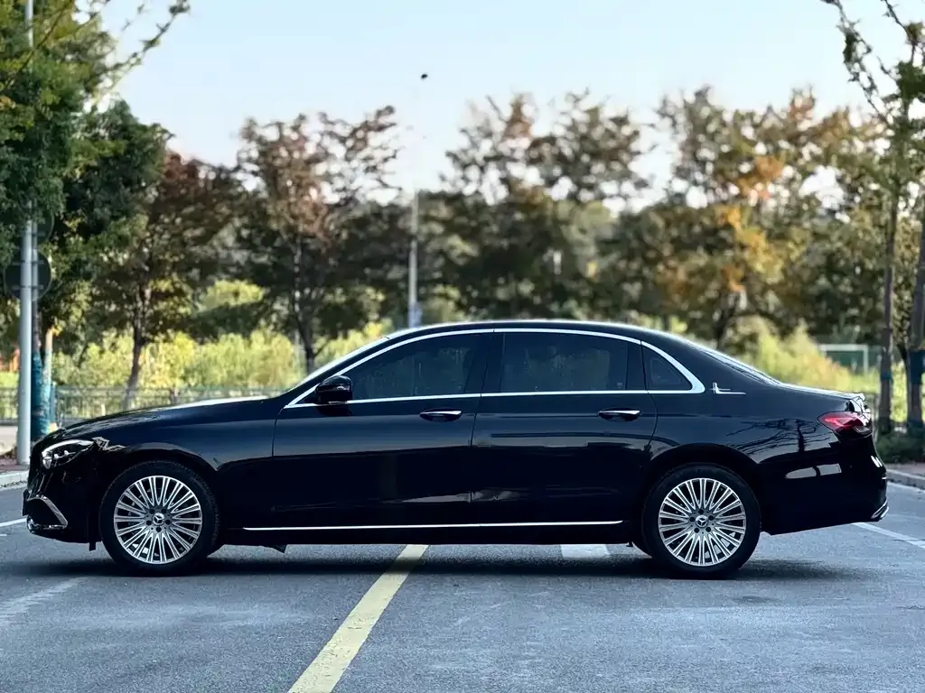 Mercedes-Benz E-Class 2022 из CN, фото 3