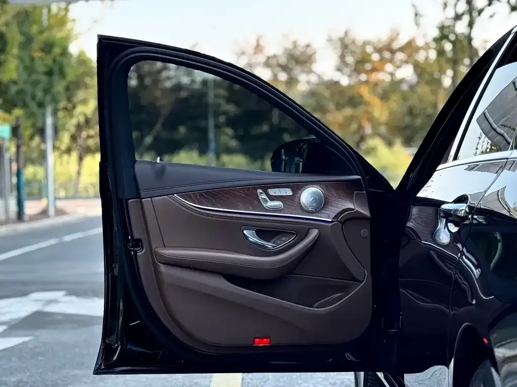 Mercedes-Benz E-Class 2022 из CN, фото 6