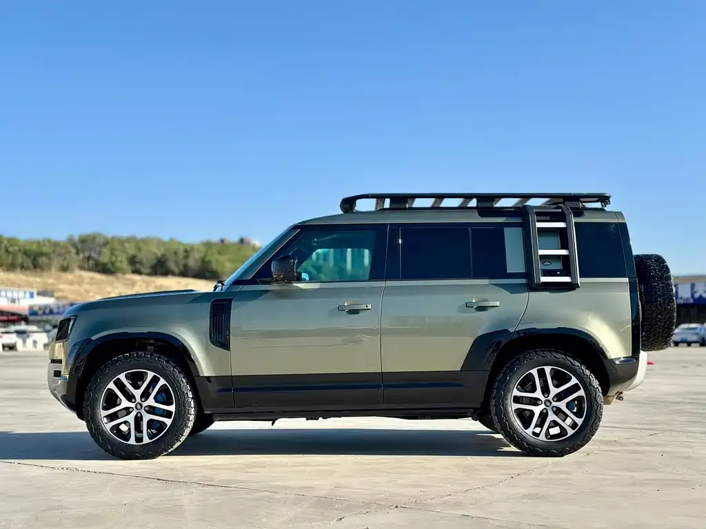 Land Rover Defender 2023 из CN, фото 9