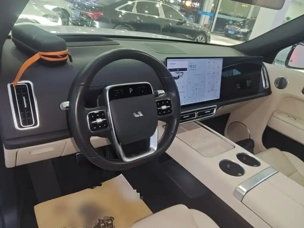 Li Auto L8 2024 из CN, фото 10