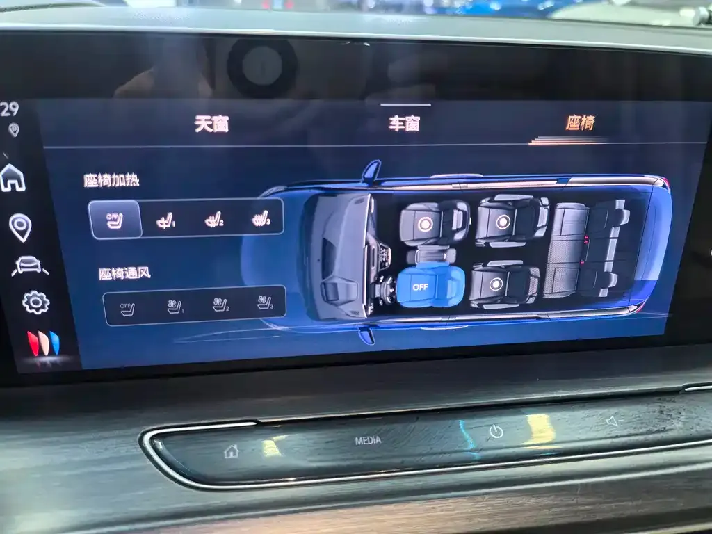 Buick GL8 2023 из CN, фото 8