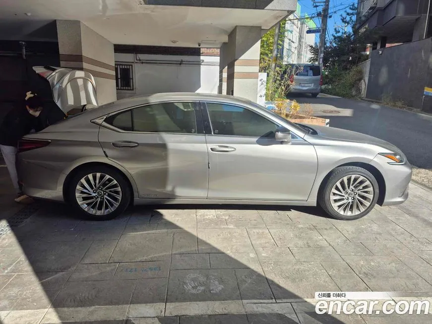 Lexus ES 2021 из KR, фото 3
