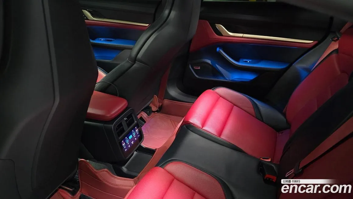 Porsche Taycan 2025 из KR, фото 8