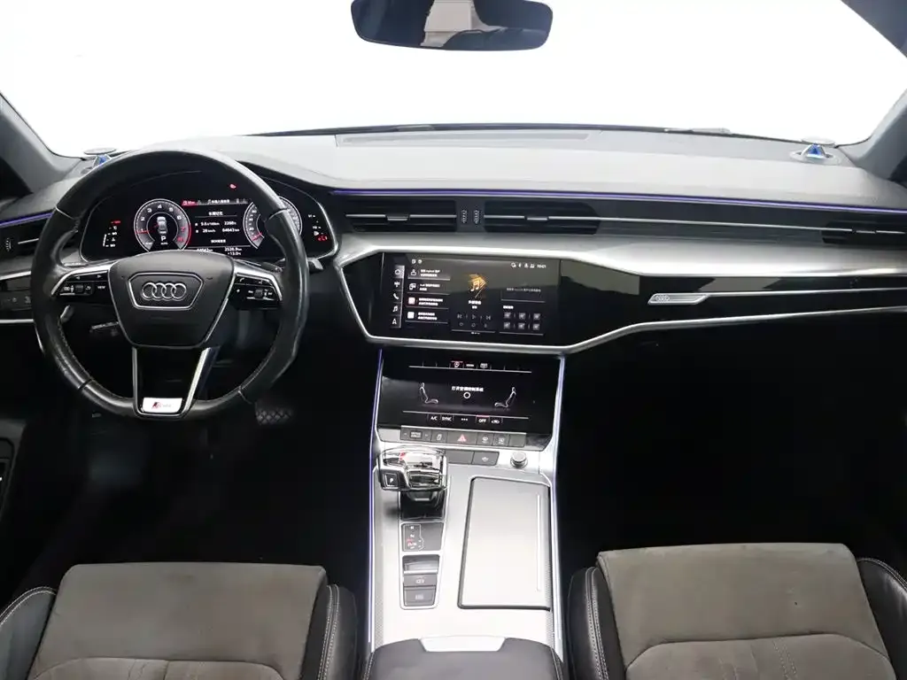 Audi A6L — фото 6