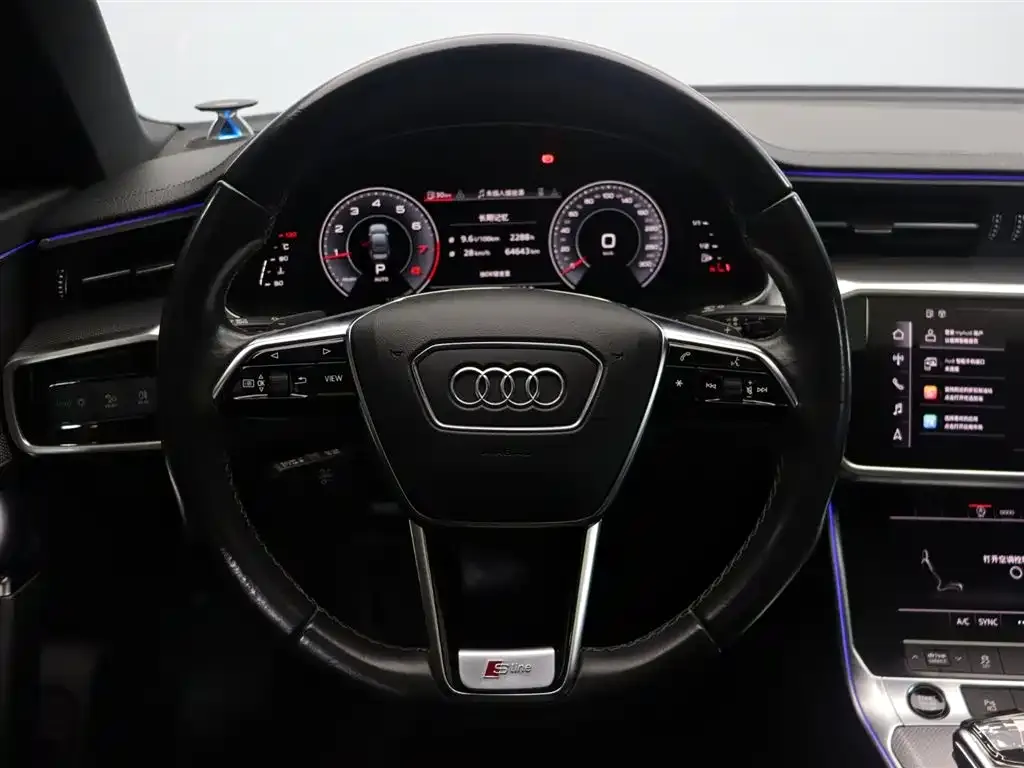Audi A6L — фото 7