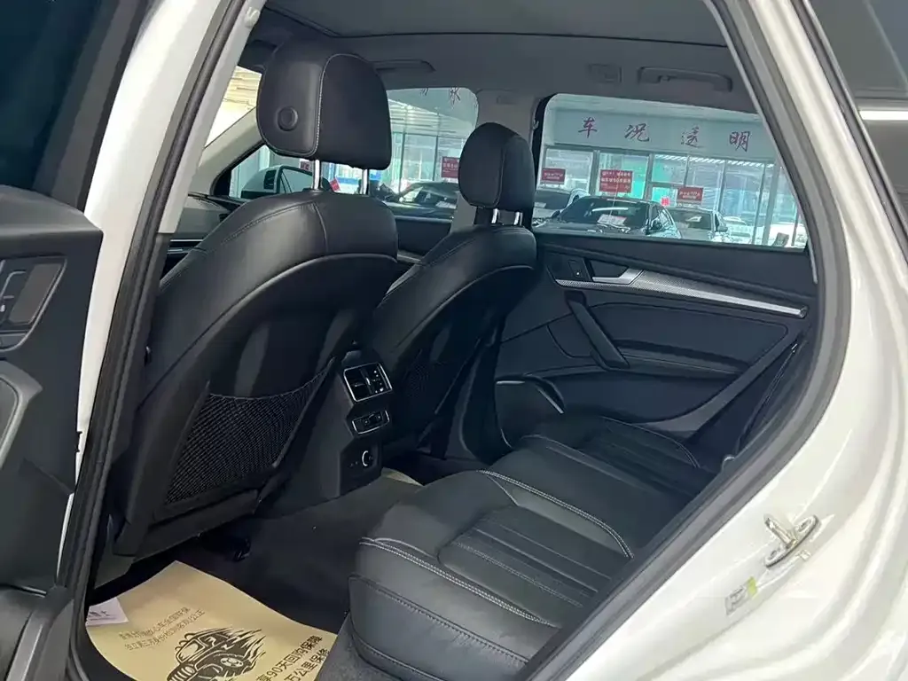 Audi Q5L 2021 из CN, фото 7