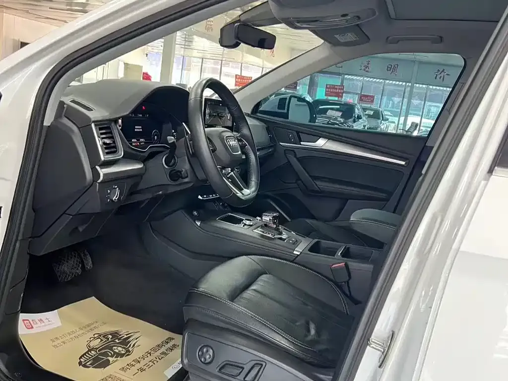 Audi Q5L 2021 из CN, фото 9