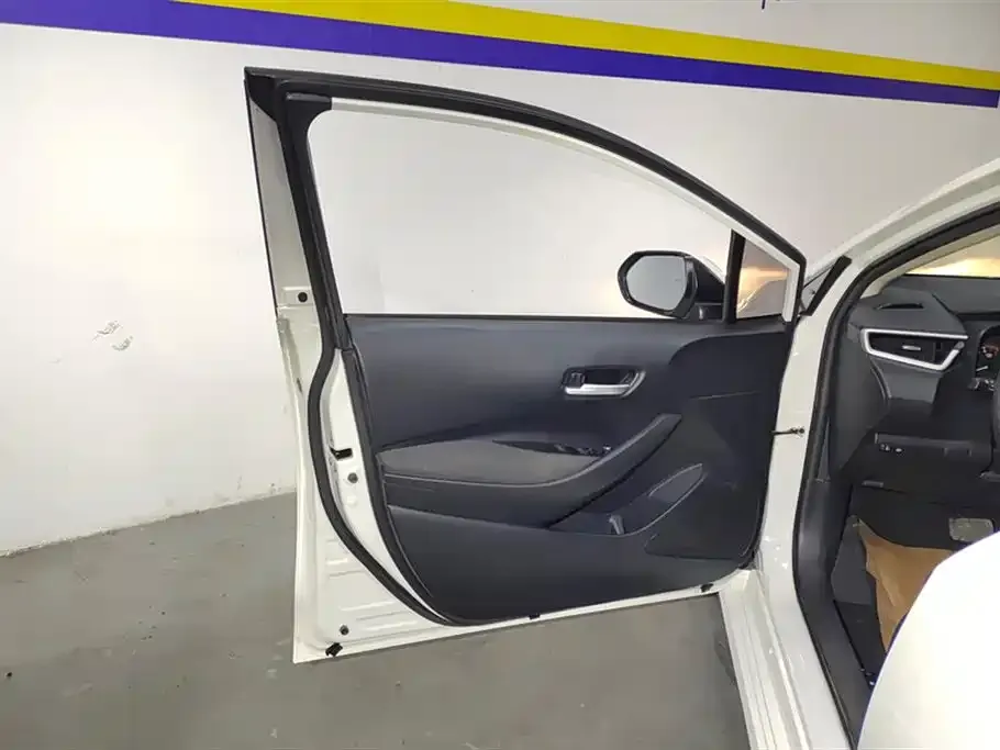 Toyota Corolla 2021 из CN, фото 7