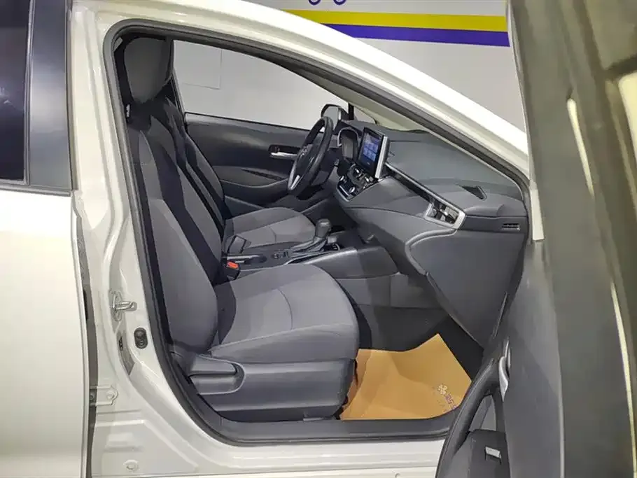 Toyota Corolla 2021 из CN, фото 8