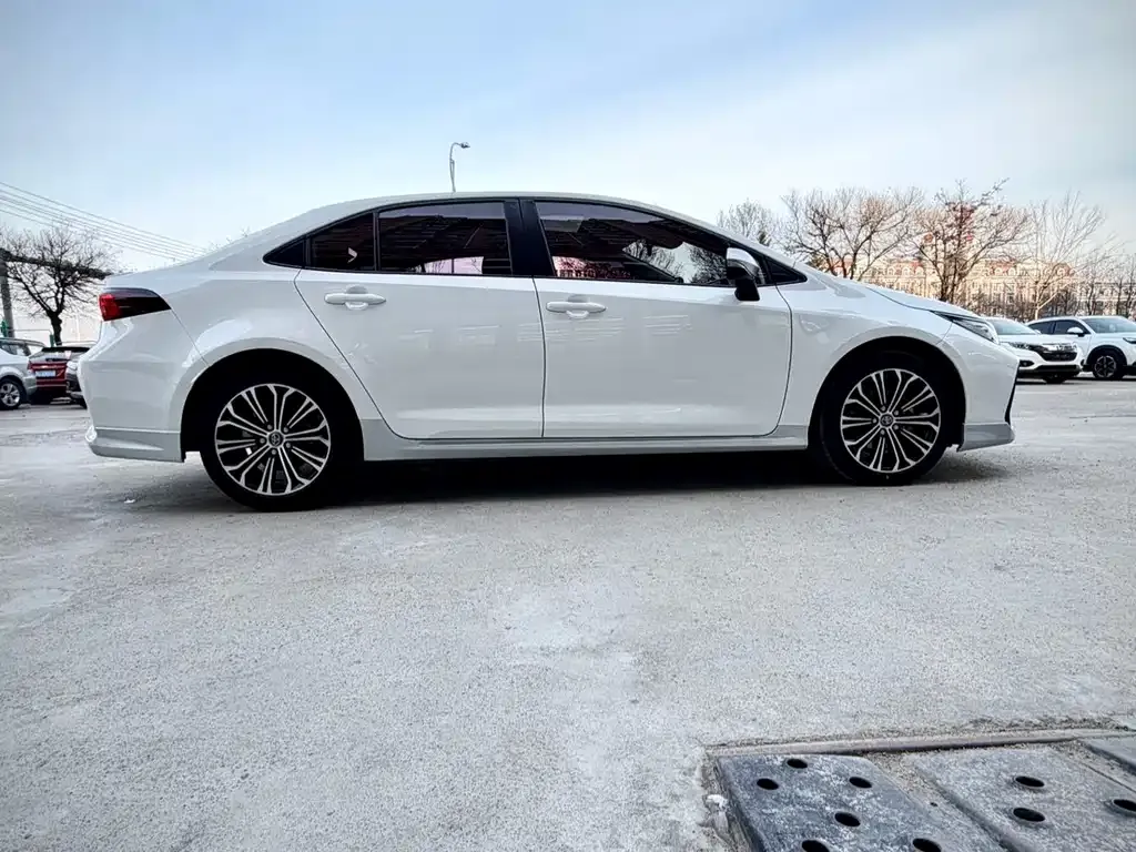 Toyota Corolla 2021 из CN, фото 7