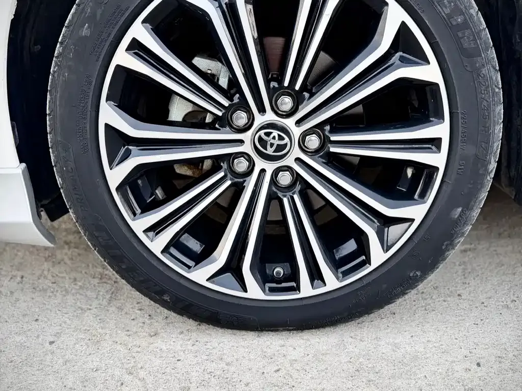 Toyota Corolla 2021 из CN, фото 9