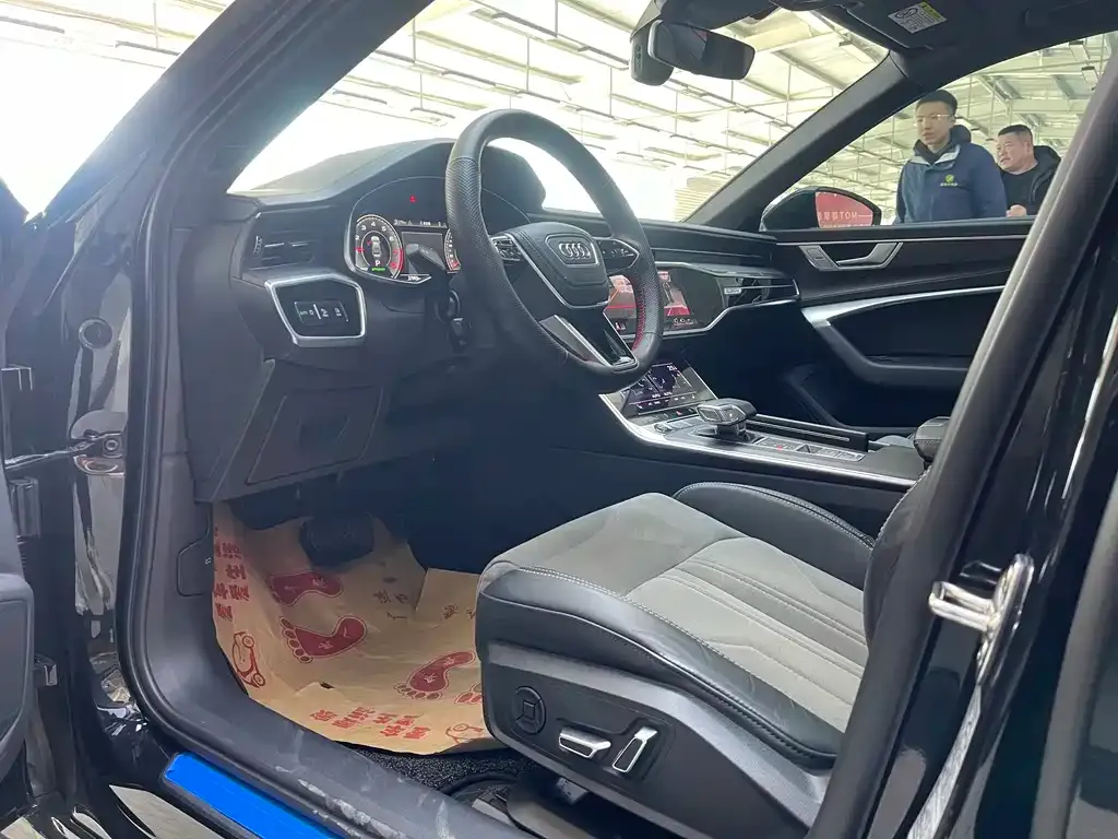 Audi A6L 2024 из CN, фото 10
