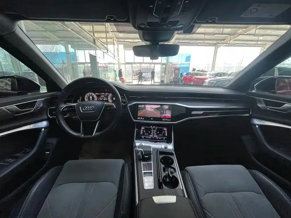 Audi A6L 2024 из CN, фото 4