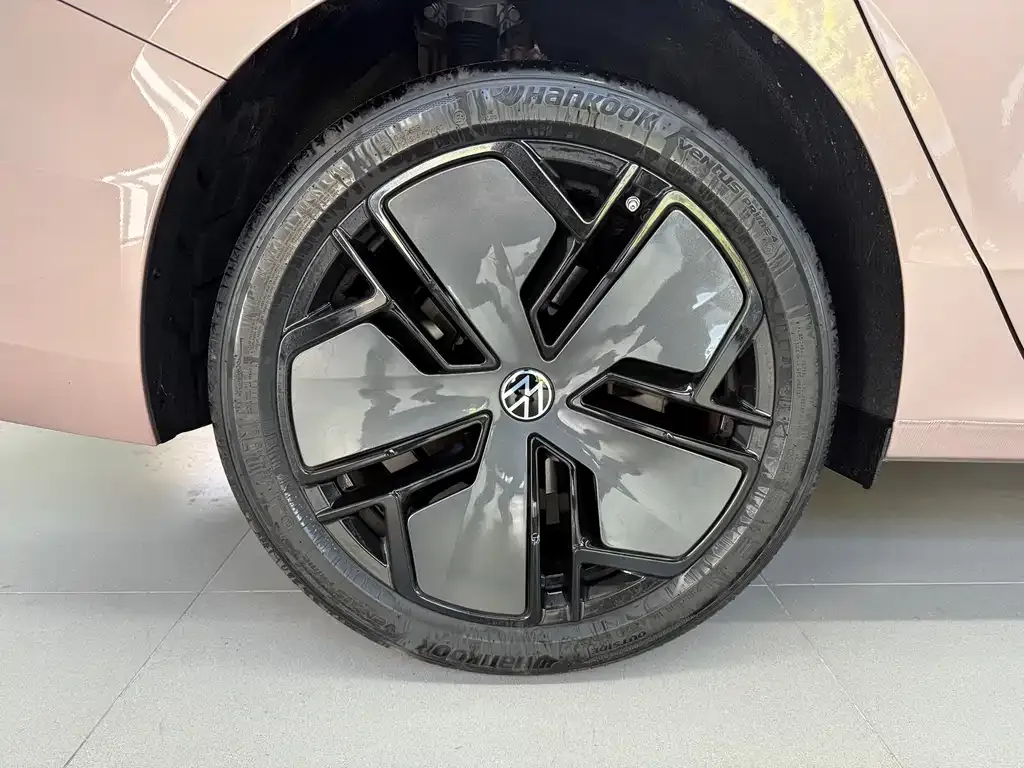 Volkswagen Passat 2024 из CN, фото 10