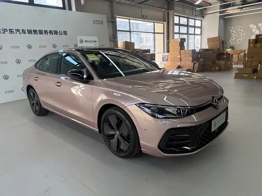 Volkswagen Passat 2024 из CN, фото 3