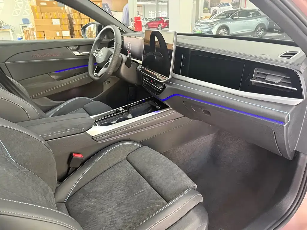 Volkswagen Passat 2024 из CN, фото 6