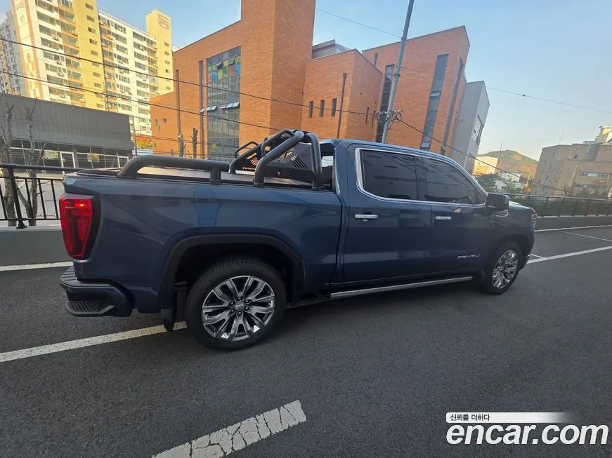 GMC Sierra 2024 из KR, фото 10