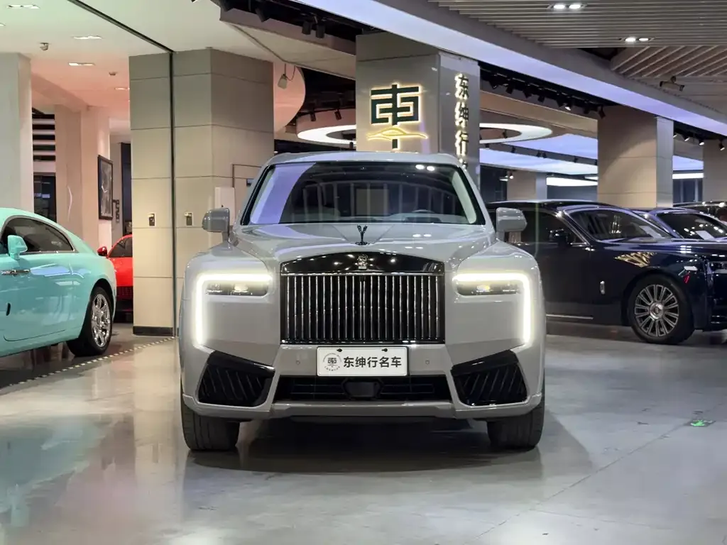 Rolls-Royce Cullinan 2025 из CN, фото 2