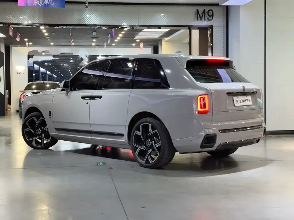 Rolls-Royce Cullinan 2025 из CN, фото 4