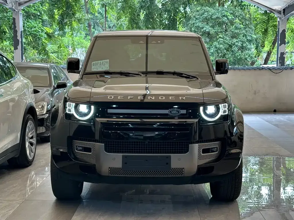 Land Rover Defender — фото 2