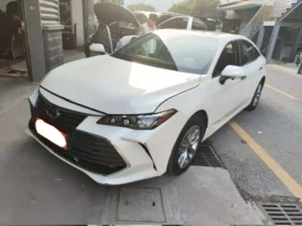 Toyota Avalon 2021 из CN, фото 1