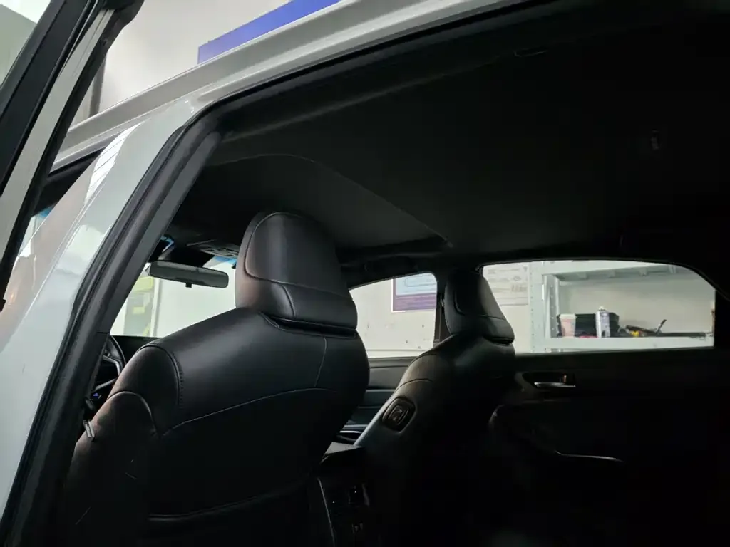 Toyota Avalon 2021 из CN, фото 7