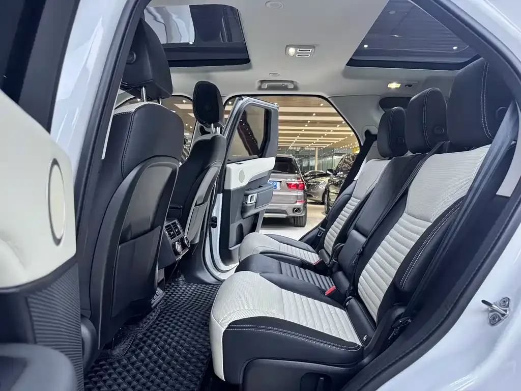 Land Rover Discovery 2022 из CN, фото 10