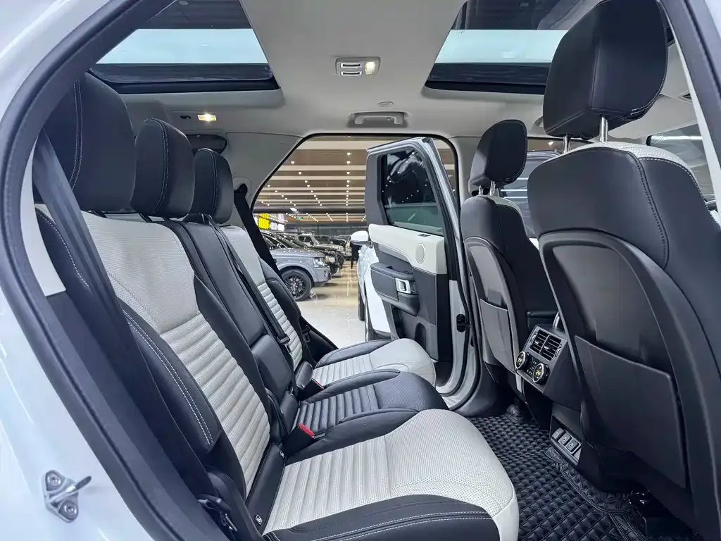 Land Rover Discovery 2022 из CN, фото 8