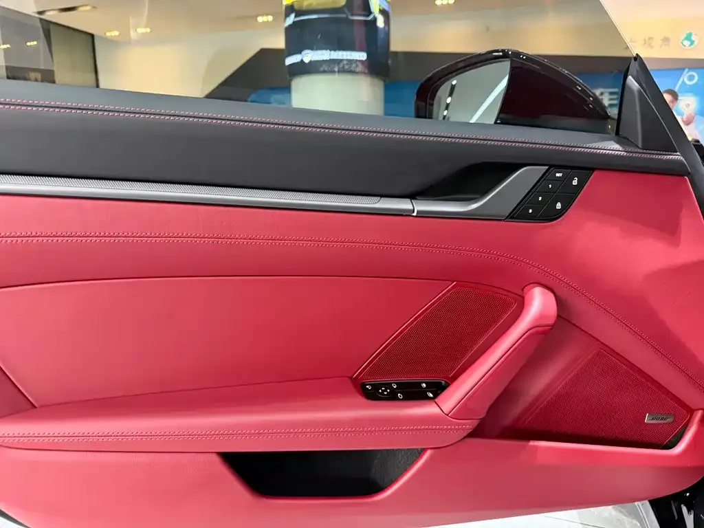 Porsche 911 2024 из CN, фото 8